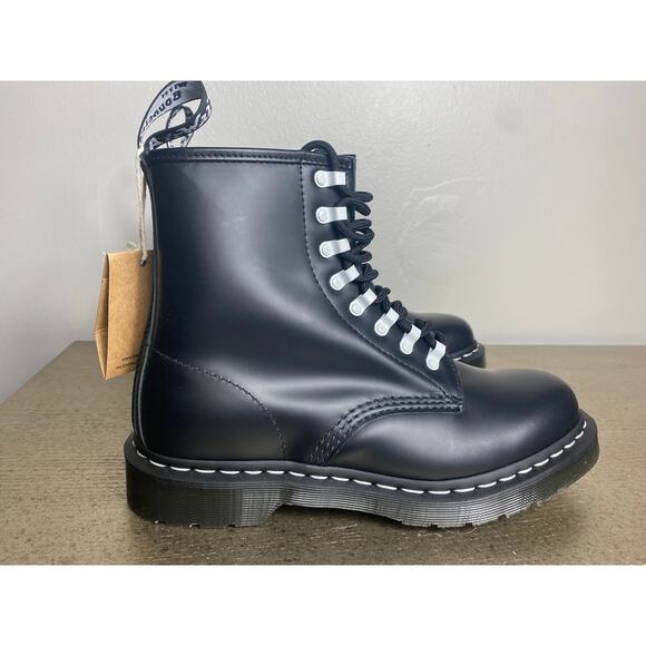 NWT DR MARTENS BOOTS 9 BLACK LEATHER SMOOTH 1460 LACE UP WHITE FAIRY GRUNGE GOTH - Picture 2 of 15